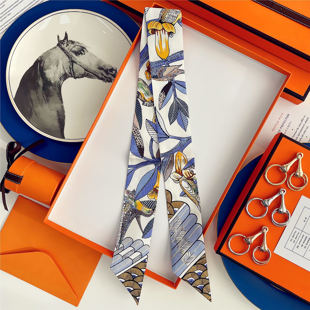 Fashion Arm Bag Silk Scarf