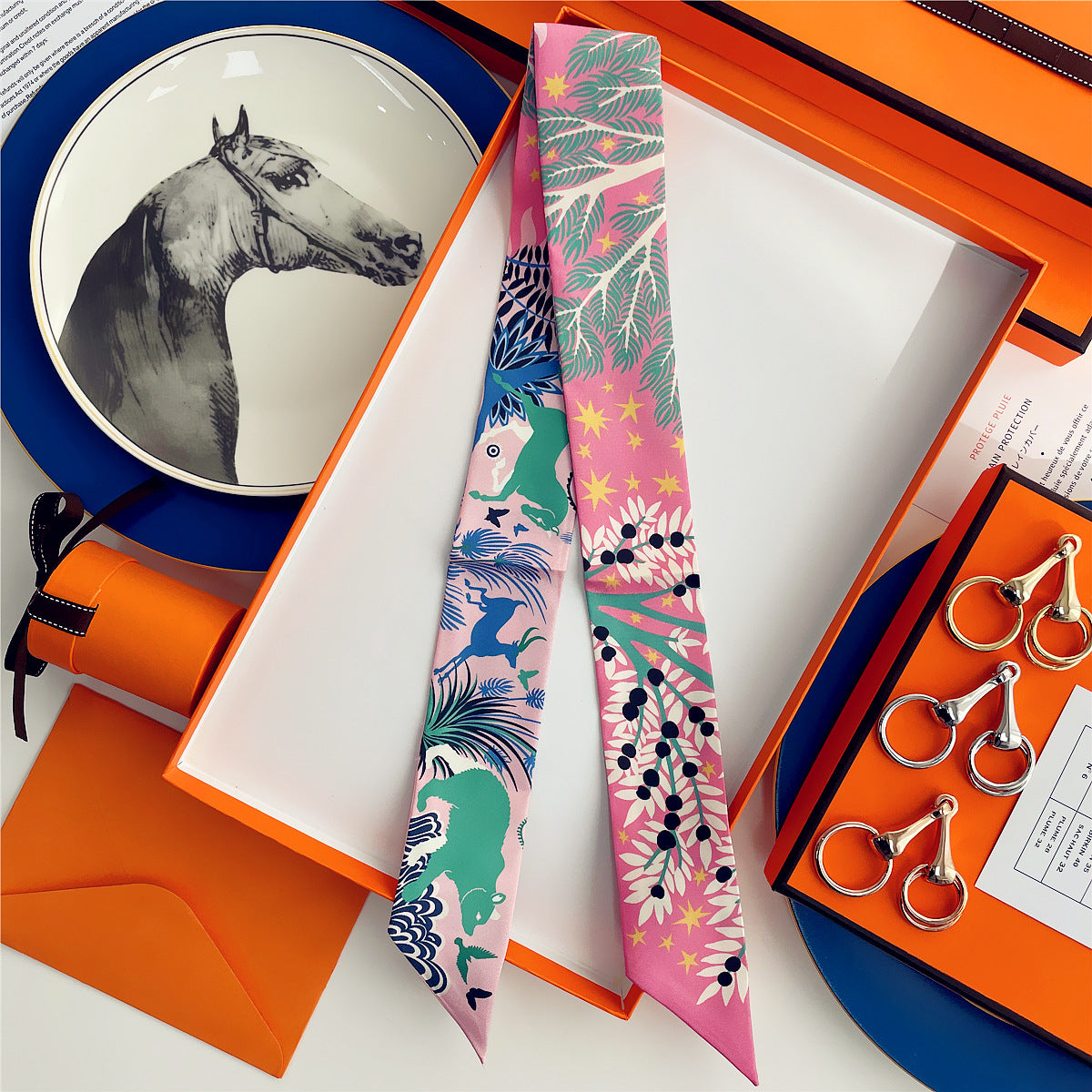 Fashion Arm Bag Silk Scarf